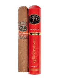 La Flor Dominicana Matatan